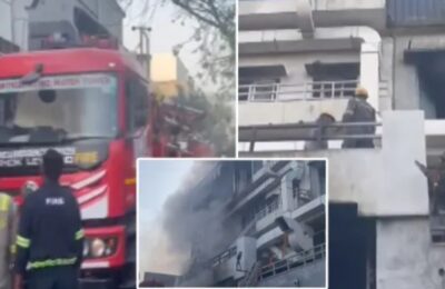 नोएडा में बिजली मीटर बनाने वाली कंपनी में भीषण आग