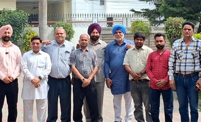 लॉक कांग्रेस की मीटिंग एमएलए धालीवाल के घर पर बंटी वालिया की लीडरशिप में हुई