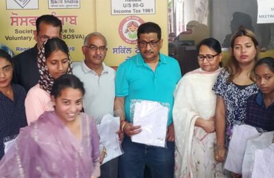 सर्व नौजवान सभा ने समाज सेवा करते हुए मनाया चेयरमैन सुरेश मल्हन का जन्मदिन