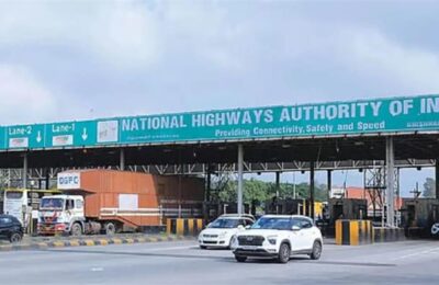 टोल प्लाजा पर आज से UPI पेमेंट पर 25% एक्स्ट्रा चार्ज