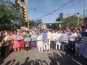 जालंधर भाजपा ने पंजाब मे निरंतर हो रहे ग्रेनाइट हमलों और बाबा साहिब अम्बेडकर जी की प्रतिमा की 9वी बार बेअदबी के खिलाफ सैंकड़ों भाजपा वर्करों ने विशाल रोष मार्च निकाला*