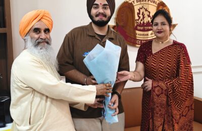 बिना आग के रचनात्मकता की लौ: सीबीएसई कौशल बोध गतिविधि ने छात्रों को किया मंत्रमुग्ध