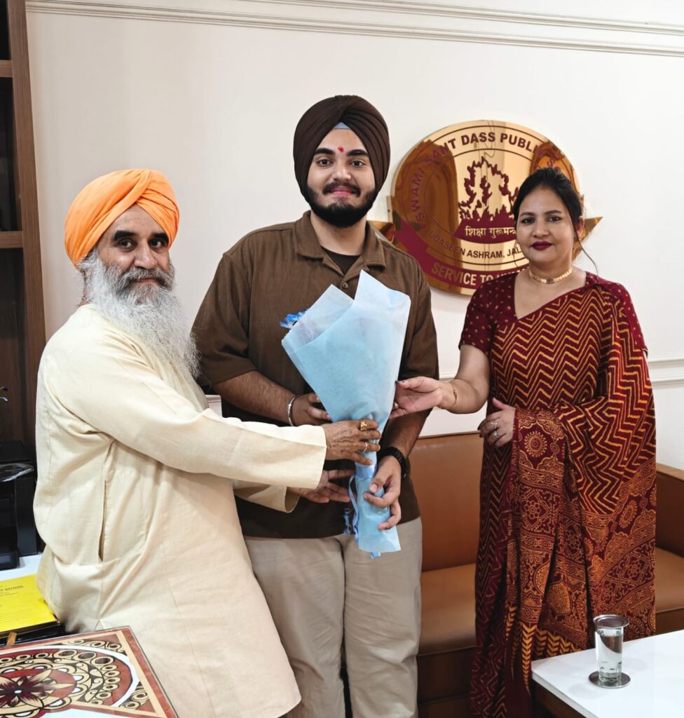 बिना आग के रचनात्मकता की लौ: सीबीएसई कौशल बोध गतिविधि ने छात्रों को किया मंत्रमुग्ध