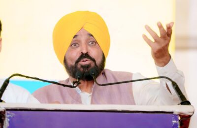 ਭਗਵੰਤ ਮਾਨ ਸਰਕਾਰ ਵੱਲੋਂ ਬਾਬਾ ਸਾਹਿਬ ਅੰਬੇਡਕਰ ਦੇ ਜਨਮ ਦਿਵਸ ਮੌਕੇ ਸੂਬੇ ਦੀਆਂ ਲਗਭਗ ਸਾਰੀਆਂ ਔਰਤਾਂ ਦੀ ਭਲਾਈ ਲਈ ਯੋਜਨਾ ਦੀ ਸ਼ੁਰੂਆਤ; ਪੰਜਾਬ ਵਿੱਚ 1000–1500 ਰੁਪਏ ਮਹੀਨਾਵਾਰ ਸਹਾਇਤਾ ਦਾ ਆਗਾਜ਼*