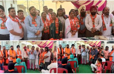 आज आदमपुर कांग्रेस पार्टी की नेता मनजीत कौर पत्नी ज्ञान चंद और लक्ष्मी सोनाली आम आदमी पार्टी की नेता अपने साथियों के साथ बीजेपी में शामिल हुईं*