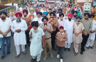 ਗੁਰਦੁਆਰਾ ਗੁਰਦੇਵ ਨਗਰ ਤੋਂ ਨਿਕਲੀ ਸਬਦ ਚੌਂਕੀ ਵਿੱਚ ਸੰਗਤਾਂ ਨੇ ਗੁਰੂ ਅਮਰ ਦਾਸ ਜੀ ਦੇ ਉਸਤਤ ਵਿੱਚ ਸਬਦ ਗਾਇਣ ਕੀਤੇ ਧੰਨ ਧੰਨ ਸਾਹਿਬ ਸ਼੍ਰੀ ਗੁਰੂ ਅਮਰਦਾਸ ਜੀ ਜਿਨ੍ਹਾਂ ਦਾ ਪ੍ਰਕਾਸ਼ ਪੁਰਬ 30 ਅਪ੍ਰੈਲ ਨੂੰ