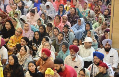 ਗੁਰਦਵਾਰਾ ਗੁਰਦੇਵ ਨਗਰ ਵਿਖੇ ਗੁਰਮਤਿ ਸਮਾਗਮ ਵਿੱਚ ਭਾਈ ਕੁਲਵਿੰਦਰ ਸਿੰਘ ਜੀ ਨੇ ਖਰੜ  ਦੇ ਰਾਗੀ ਜਥੇ ਨੇ ਹਾਜ਼ਰੀ ਭਰੀ ਪਿਛਲੇ 4ਦਿਨਾ ਤੋ ਧੰਨ ਧੰਨ ਸਾਹਿਬ ਸ੍ਰੀ ਗੁਰੂ ਅਮਰ ਦਾਸ ਜੀ ਦੇ ਪ੍ਰਕਾਸ਼ ਪੁਰਬ ਨੂੰ