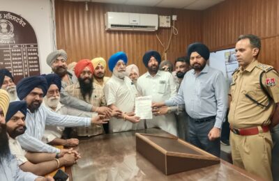 ਜਗਜੀਤ ਸਿੰਘ ਖਾਲਸਾ ਕਰਤਾਰ ਸਿੰਘ ਬਿੱਲਾ ਮਹਿੰਦਰ ਸਿੰਘ ਜੰਬਾ ਜਗਦੀਪ ਸਿੰਘ ਬਿਰਦੀ ਪਲਵਿੰਦਰ ਸਿੰਘ ਭਾਟੀਆ ਸਤਪਾਲ ਸਿੰਘ ਸਾਰੇ ਸਰਕਲ ਪ੍ਰਧਾਨ ਬੀਬੀ ਸਤਨਾਮ ਕੌਰ ਇਸਤਰੀ ਬਿੰਗ ਬੀਬੀ ਲਖਵਿੰਦਰ ਕੌਰ ਮੀਤ ਪ੍ਰਧਾਨ ਇਸਤਰੀ ਬਿੰਗ ਤਰਲੋਚਨ ਸਿੰਘ ਬੀਸੀ