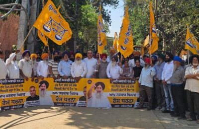 ਜਗਜੀਤ ਸਿੰਘ ਖਾਲਸਾ ਕਰਤਾਰ ਸਿੰਘ ਬਿੱਲਾ ਮਹਿੰਦਰ ਸਿੰਘ ਜੰਬਾ ਜਗਦੀਪ ਸਿੰਘ ਬਿਰਦੀ ਪਲਵਿੰਦਰ ਸਿੰਘ ਭਾਟੀਆ ਸਤਪਾਲ ਸਿੰਘ ਸਾਰੇ ਸਰਕਲ ਪ੍ਰਧਾਨ ਬੀਬੀ ਸਤਨਾਮ ਕੌਰ ਇਸਤਰੀ ਬਿੰਗ ਬੀਬੀ ਲਖਵਿੰਦਰ ਕੌਰ ਮੀਤ ਪ੍ਰਧਾਨ ਇਸਤਰੀ ਬਿੰਗ ਤਰਲੋਚਨ ਸਿੰਘ ਬੀਸੀ