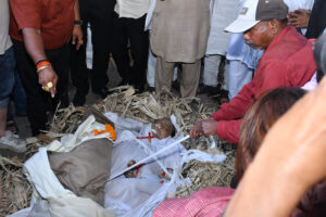 सेंट सोल्जर ग्रुप के चेयरमैन और पंजाब की प्रसद्धि शख़्सियत श्री अनिल चोपड़ा पंचतत्व में विलीन।  हज़ारों आँखें हुई नम, वर्षों तक सबके दिलों में रहेगा उनका नाम।