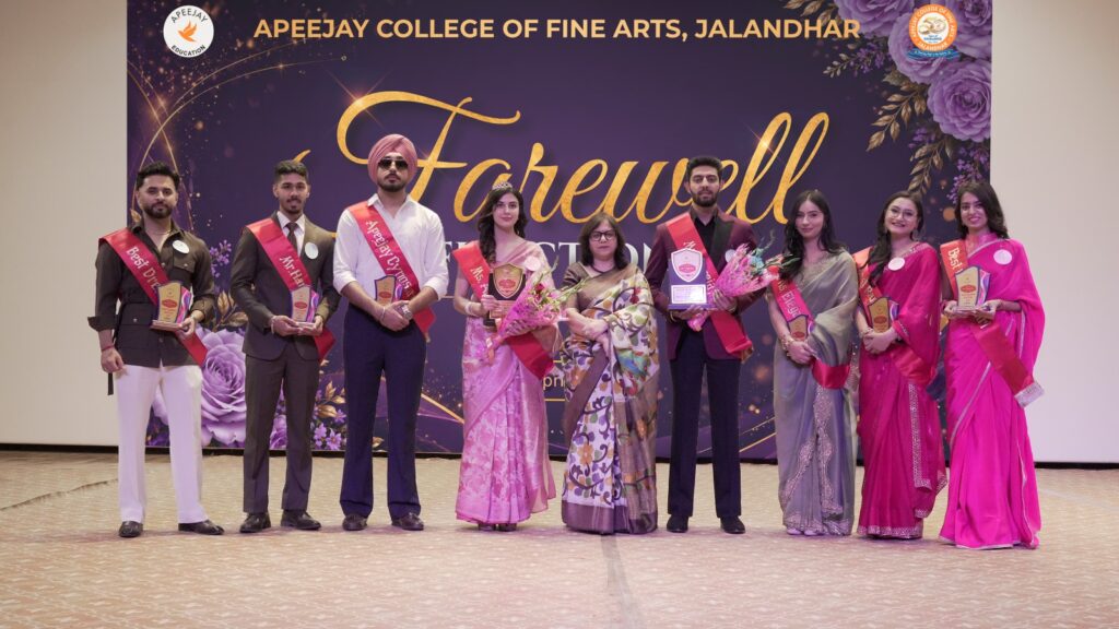 एपीजे कॉलेज ऑफ़ फाइन आर्ट्स जालंधर के विदाई- समारोह में परमीत कोर  बनी मिस एपीजे और कुंवर अरमान सिंह बना मिस्टर एपीजे