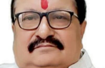 होलसेल क्लॉथ मर्चेंट एसोसिएशन (रजि:) जालंधर के प्रधान श्री अनिल सच्चर ने अपनी होलसेल कपड़ा मार्केट की कार्यकारिणी घोषित की