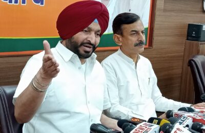 बिट्टू की मुख्यमंत्री मान को चुनौती — “अगर सबूत हैं तो भाजपा पर केस दर्ज करें”*