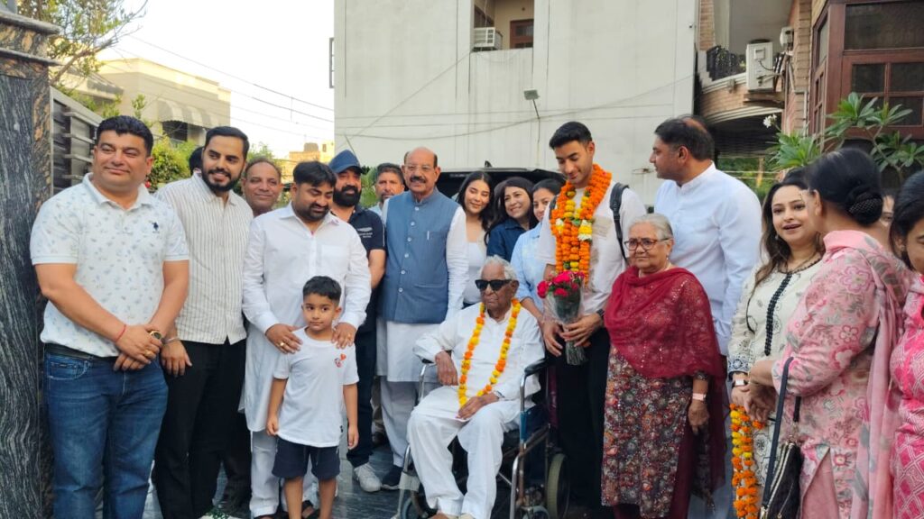 कृष भगत ने अपनी मेहनत, लगन और प्रतिभा से राज्य देश का नाम रोशन किया : कैबिनेट मंत्री मोहिंदर भगत