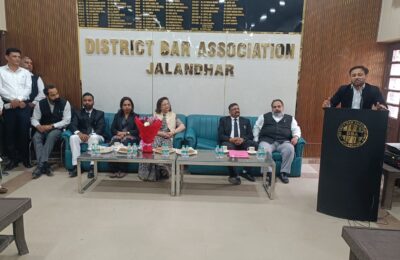 ज़िला बार एसोसिएशन, जालंधर  में नए जिला एवं सत्र न्यायाधीश तथा अन्य न्यायिक अधिकारियों के स्वागत हेतु एक विशेष कार्यक्रम आयोजित किया गया।