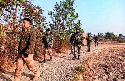 3 संदिग्ध उग्रवादी गिरफ्तार, भारी मात्रा में गोला-बारूद बरामद