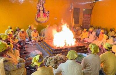 अहंकार कहता है ‘मैं’, भक्ति कहती है ‘सब तू ही तू’- नवजीत भारद्वाज*