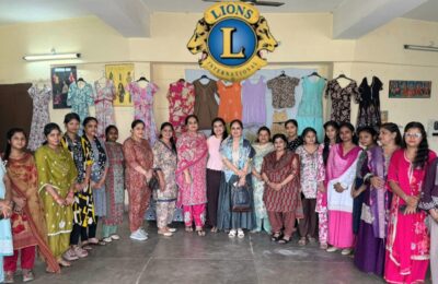 लायंस भवन सिलाई सेंटर में कोर्स पूरा होने पर लड़कियों का लिया स्टिचिंग टैस्ट