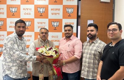 नव नियुक्त राज्यसभा सांसद तरुण चुग का युवा नेता एवं एडवोकेट अर्जुन त्रेहन ने किया अभिनंदन