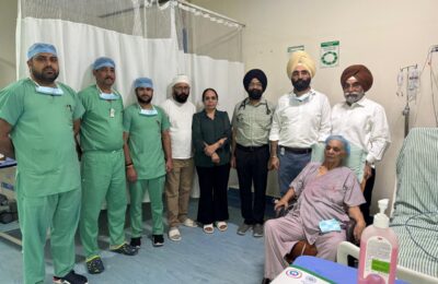 कैपीटौल अस्पताल  में 78 वर्षीय महिला का बिना ओपन-हार्ट सर्जरी के सफल हार्ट वाल्व परिवर्तन