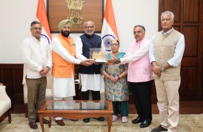 तरुण चुघ के शपथ ग्रहण के बाद भाजपा नेताओं ने उपराष्ट्रपति सी. पी. राधाकृष्णन से की मुलाकात*