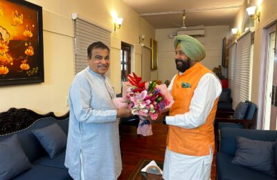 ढिल्लों ने गडकरी से की मुलाकात; पंजाब के विकास परियोजनाओं पर हुई चर्चा