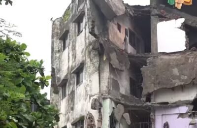 चार मंजिला इमारत ढही, 6 लोगों की मौत