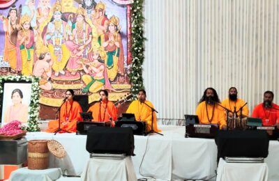 श्रद्धांजलि सभा में आत्मा की अमरता का संदेश, स्वर्गीय श्रीमती आशा धीर को भावभीनी श्रद्धांजलि