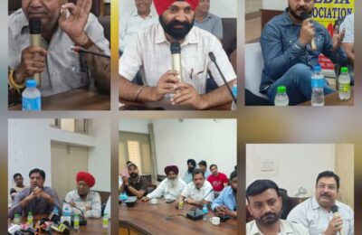 डिजिटल मीडिया एसोसिएशन (DMA) की बैठक में पहुंचे कैबिनेट मंत्री मोहिंदर भगत और मेयर वनीत धीर
