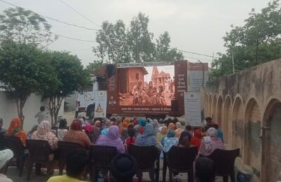 ਐਲ.ਈ.ਡੀ. ਵੈਨਾਂ ਰਾਹੀਂ ਜ਼ਿਲ੍ਹੇ ਦੇ ਪਿੰਡਾਂ ’ਚ ਦਿਖਾਈ ਜਾ ਰਹੀ ਸ੍ਰੀ ਗੁਰੂ ਰਵਿਦਾਸ ਮਹਾਰਾਜ ਜੀ ਦੇ ਜੀਵਨ ਤੇ ਸਿੱਖਿਆਵਾਂ ’ਤੇ ਆਧਾਰਿਤ ਦਸਤਾਵੇਜ਼ੀ ਫਿਲਮ