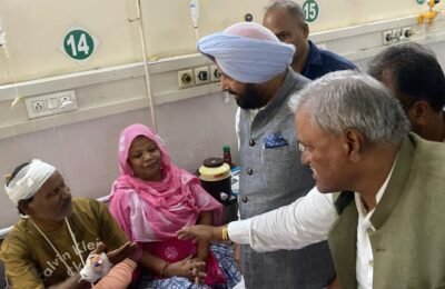 ਢਿੱਲੋਂ ਨੇ 13 ਜ਼ਖ਼ਮੀ ਸਫ਼ਾਈ ਕਰਮਚਾਰੀਆਂ ਨੂੰ ₹10,000-₹10,000 ਦੀ ਮਾਲੀ ਸਹਾਇਤਾ ਪ੍ਰਦਾਨ ਕੀਤੀ