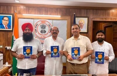 ਨਿਤਿਨ ਕੋਹਲੀ ਦੀ ਸਿੱਖਿਆ ਮੁਹਿੰਮ ਤੋਂ ਪ੍ਰਭਾਵਿਤ, ਇੰਪਰੂਵਮੈਂਟ ਟਰੱਸਟ ਦੇ ਚੇਅਰਮੈਨ ਰਮਣੀਕ ਸਿੰਘ ਰੰਧਾਵਾ ਨੇ ਵੀ ਵਿਦਿਆਰਥੀਆਂ ਲਈ ਕਾਪੀਆਂ ਕੀਤੀਆਂ ਲਾਂਚ