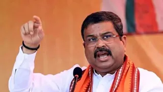 शिक्षा मंत्री धर्मेंद्र प्रधान ने दिया इस्तीफा