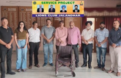 लायंस क्लब जालंधर द्वारा मानवता की मिसाल – जरूरतमंद लड़की को दी व्हीलचेयर*
